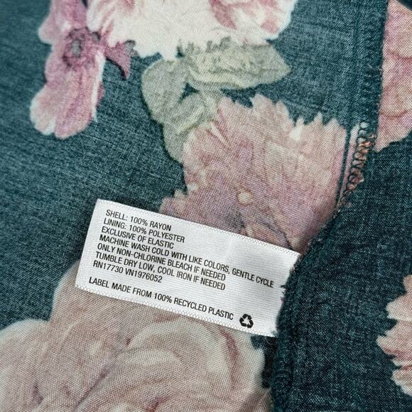 XHILARATION Women’s Dark Green Floral Off Shoulder Maxi Dress Slit and Pockets - Picture 7 of 8